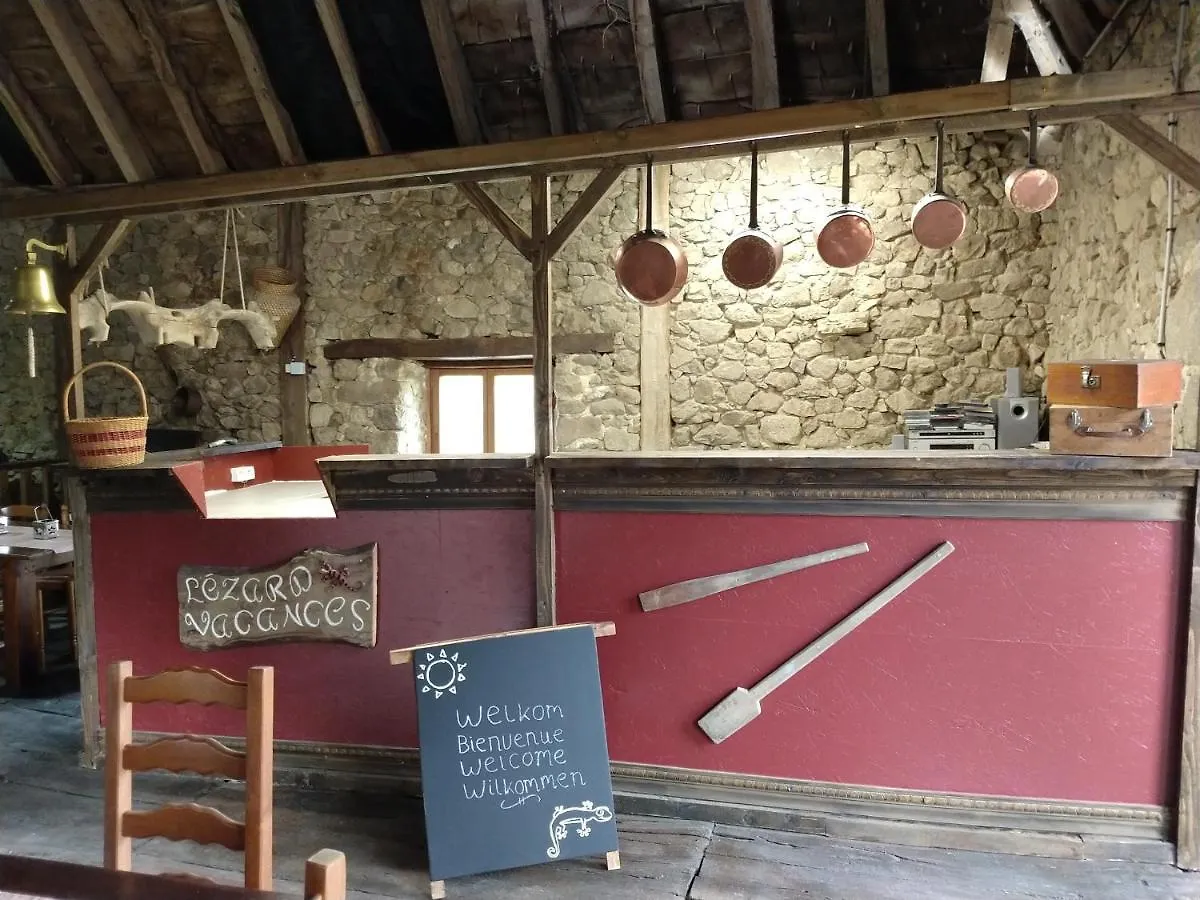 Lezard Vacances Luxe Safaritentent Met Prive Badkamer En Zwembad Morlhon-le-Haut